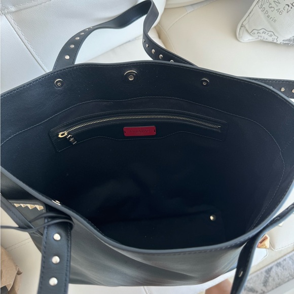 New, never used Valentino rock stud tote. Perfect condition - Picture 4 of 8